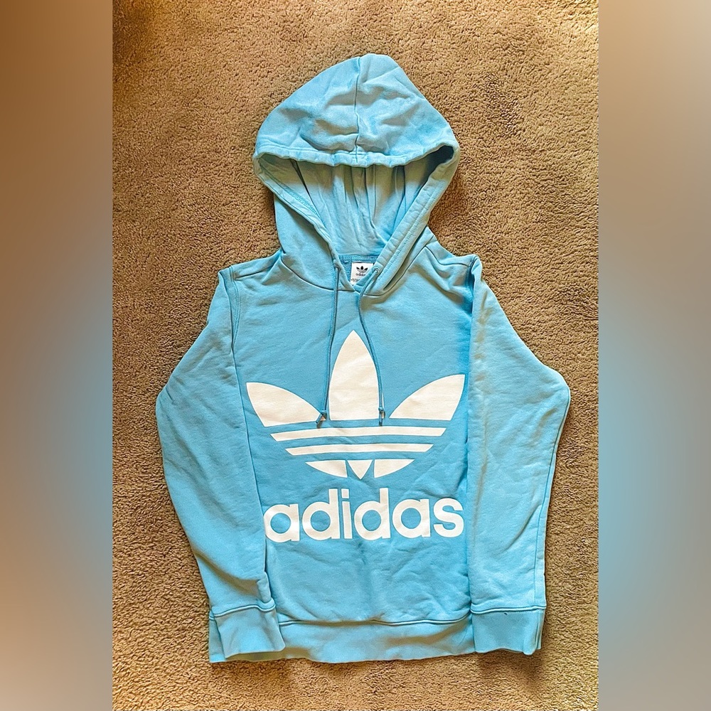 Adidas Logo Hoodie! 🐳